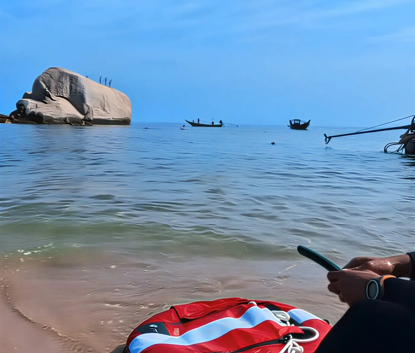 Freediver floating calmly at the surface before a dive in Koh Tao